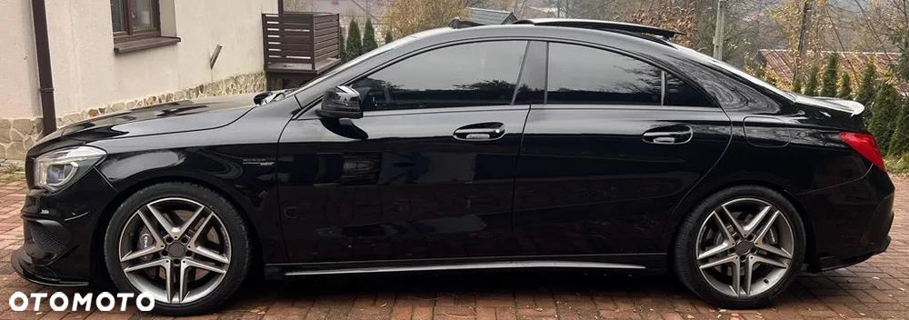 Mercedes-Benz CLA 45 AMG 4-Matic - 3