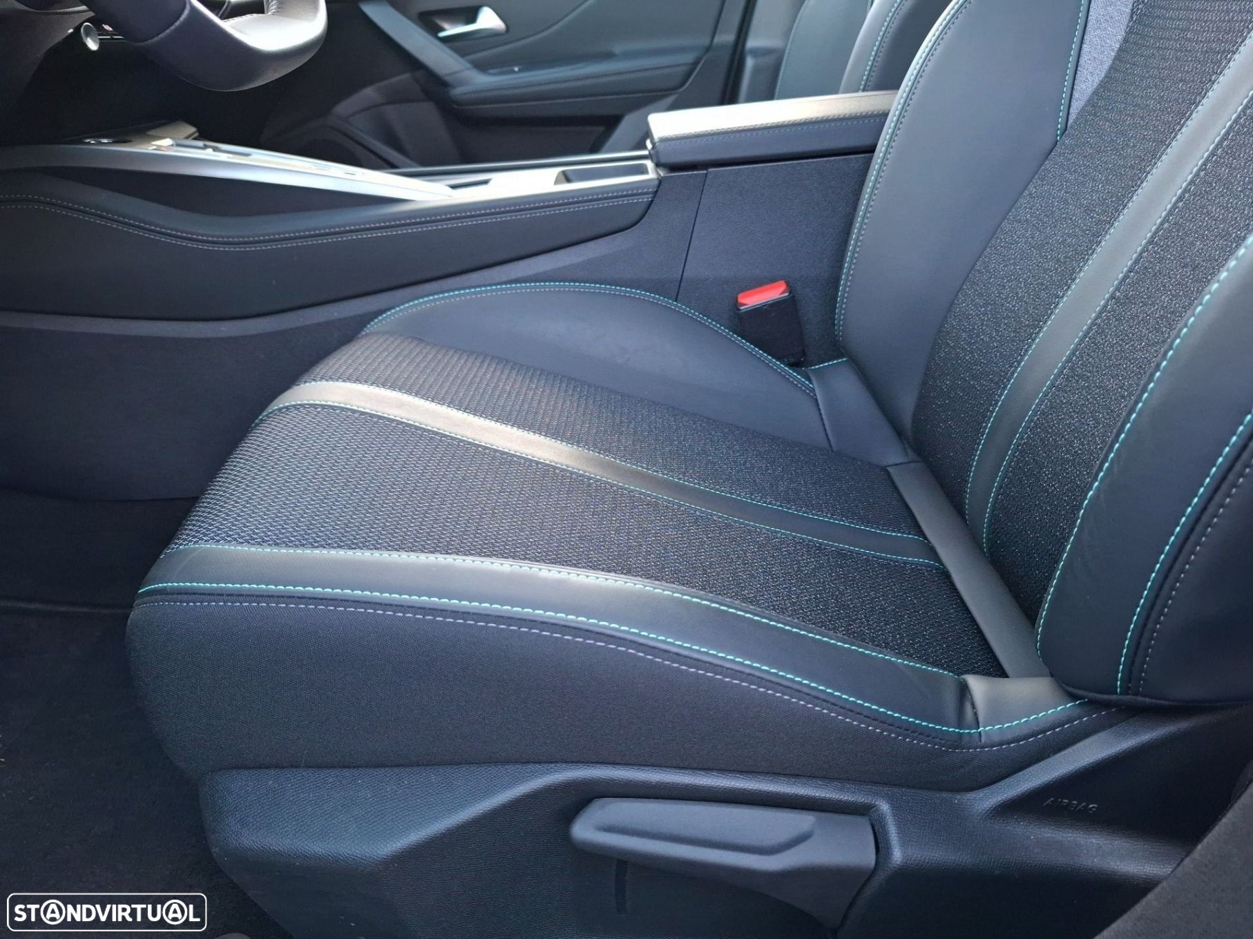 Peugeot 308 SW 1.5 BlueHDi Allure EAT8 - 22