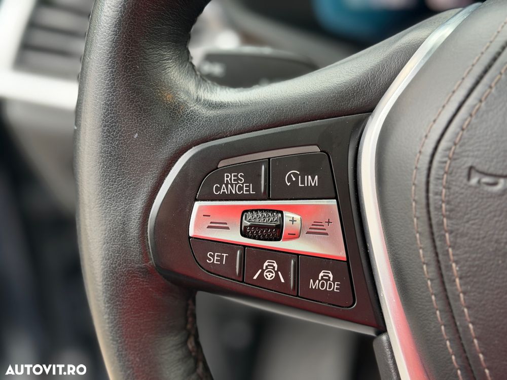 BMW X5 xDrive45e - 32