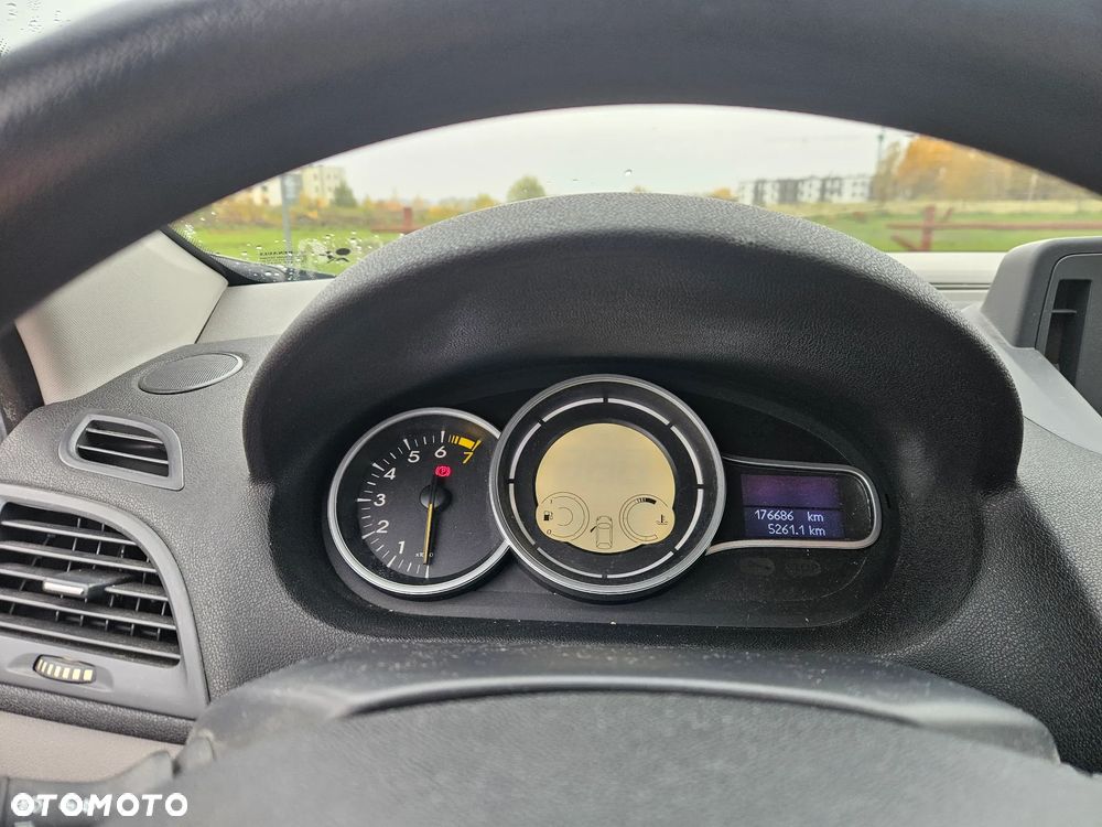 Renault Megane - 9