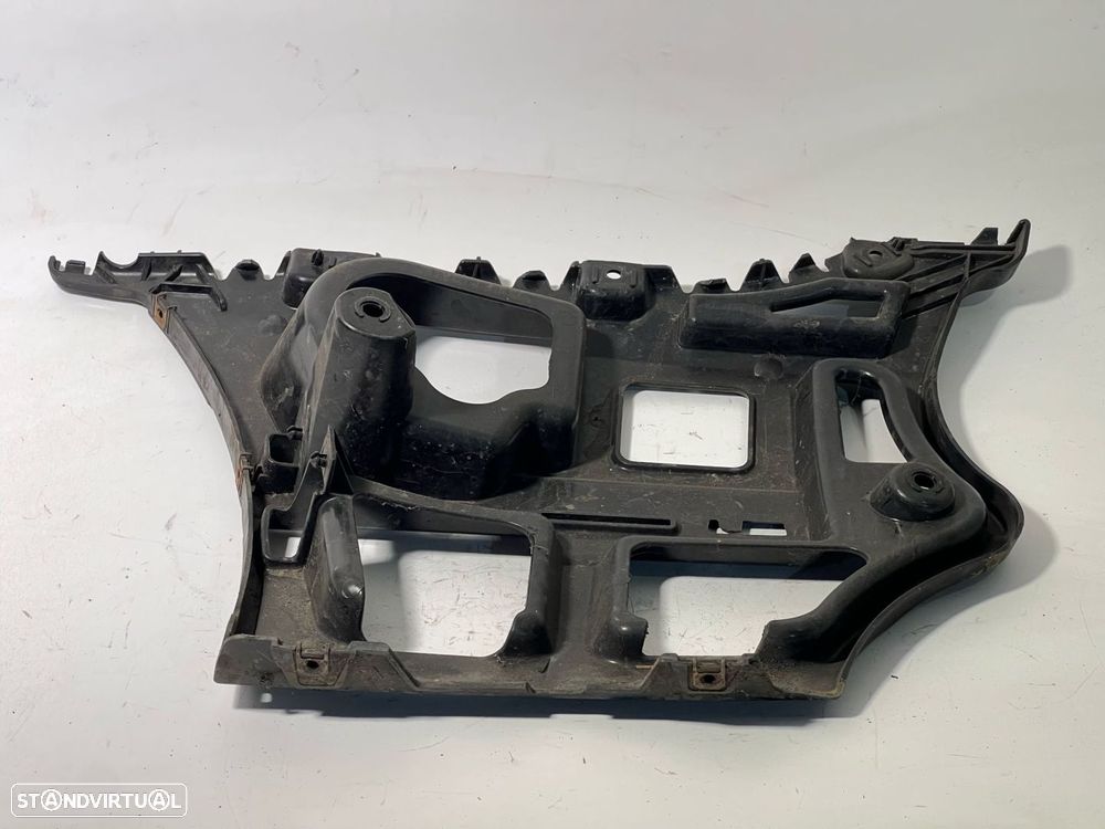 Guia do parachoques Dto Trás BMW 3 (E90) REF. 51127202668 - 2