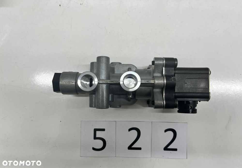 Zawór sterujący osią podnoszoną ECAS Wabco 4630840310 - 4