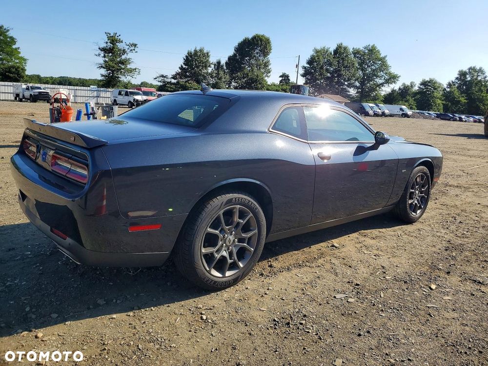 Dodge Challenger 3.6 GT AWD - 4