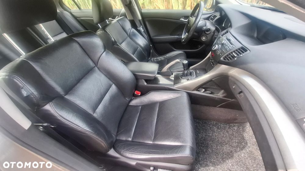 Honda Accord 2.4 Executive - 11