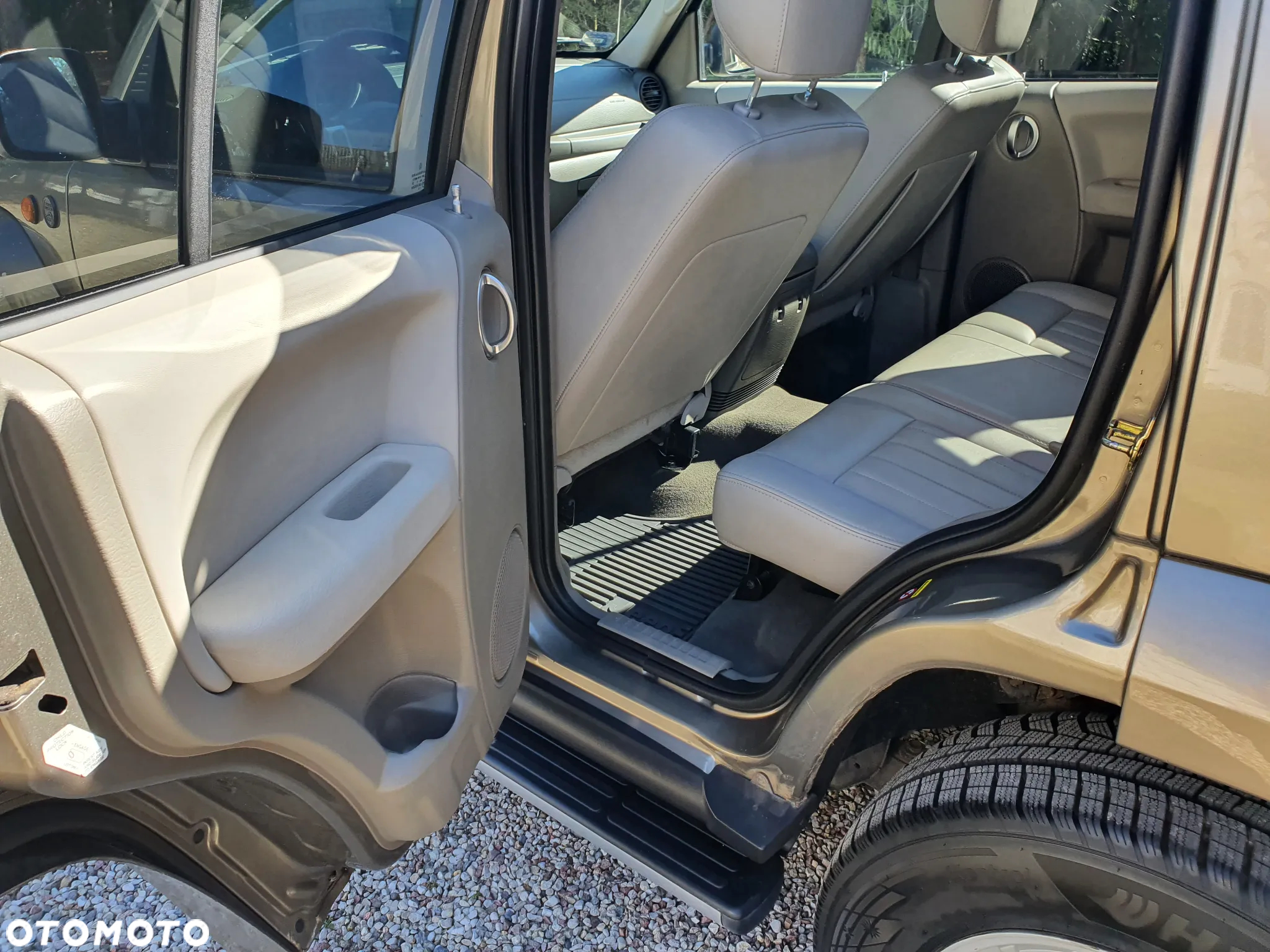 Jeep Liberty 2.8 CRD 4x4 - 19
