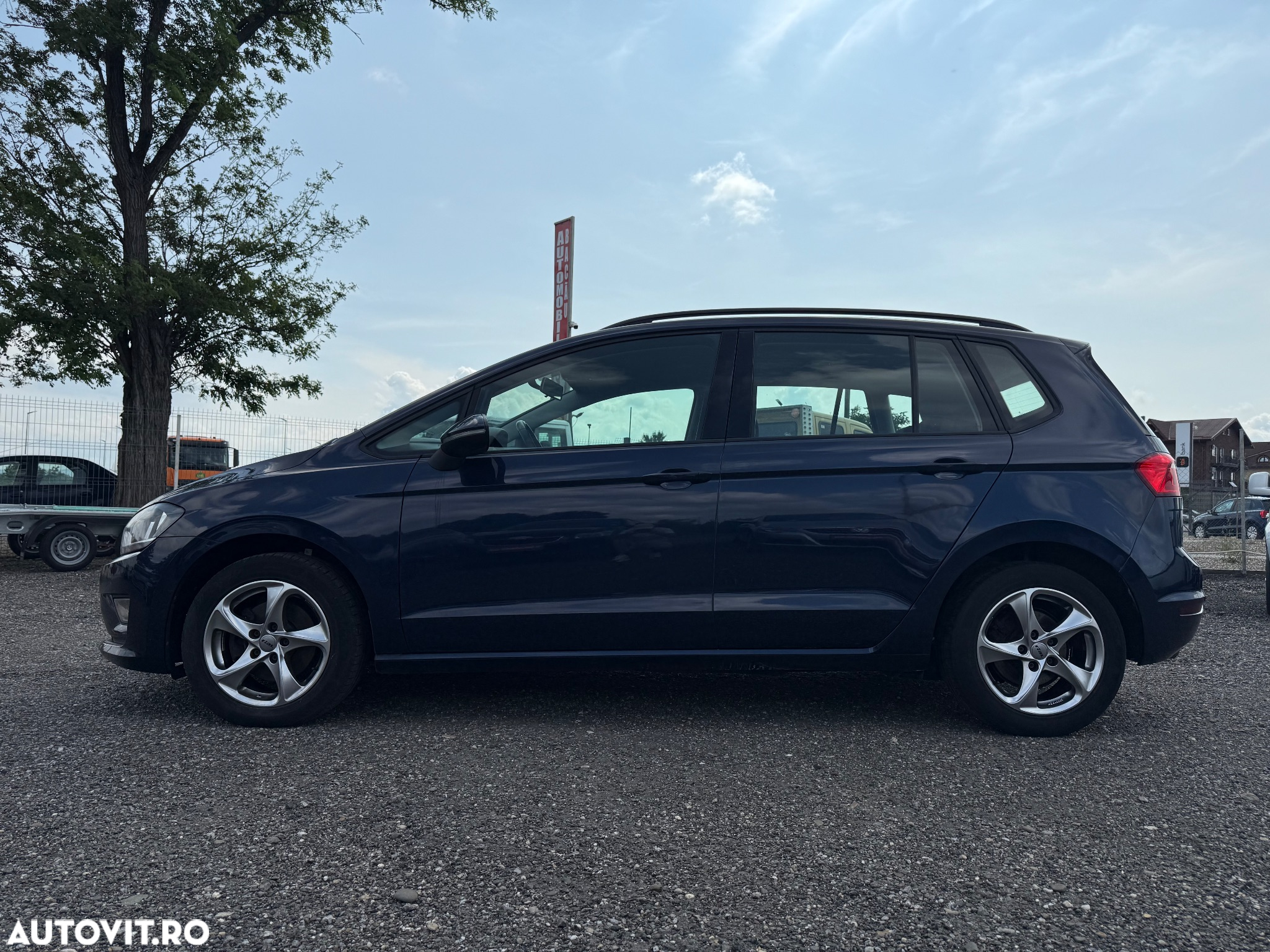 Volkswagen Golf - 5