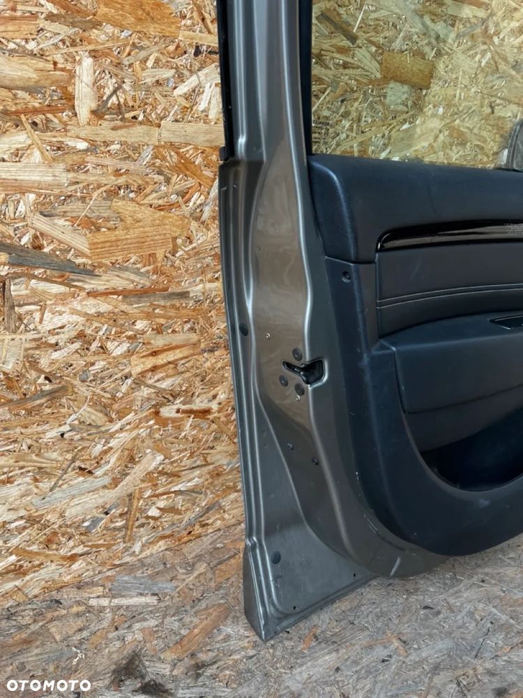 Drzwi PRZEDNIE LEWE lewy przód RENAULT SCENIC 3 III LIFT Kod lakieru: TEHNK - 13