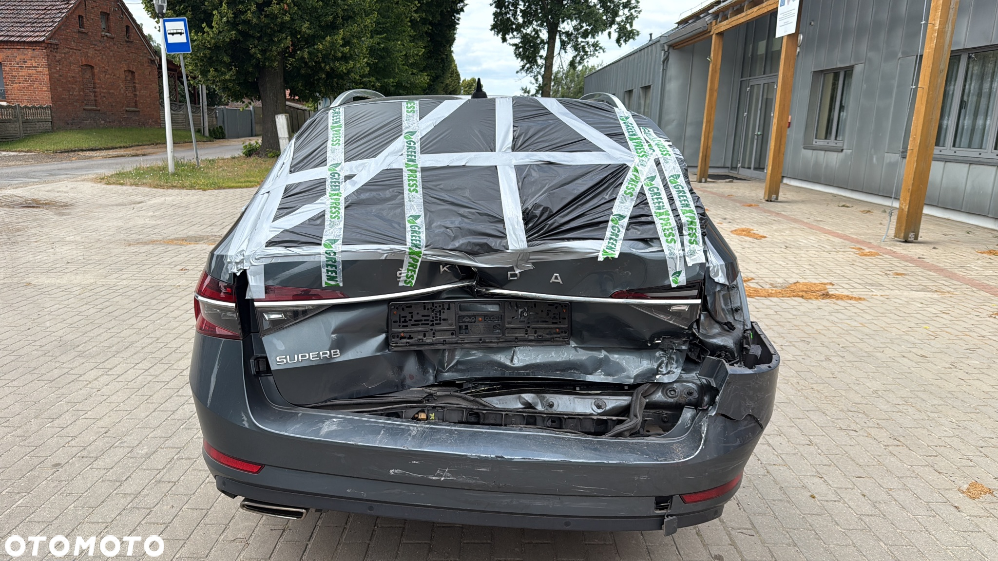 Skoda Superb Combi 2.0 TSI 4x4 DSG L&K - 9
