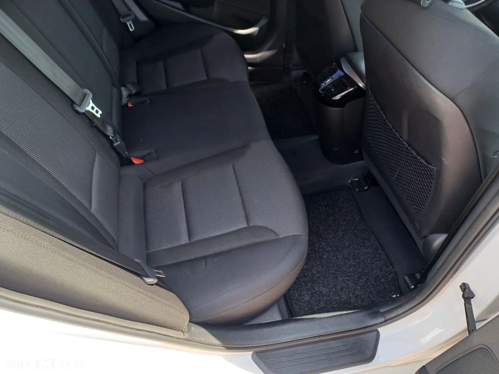Hyundai i40 1.6 GDI BlueDrive Comfort - 9
