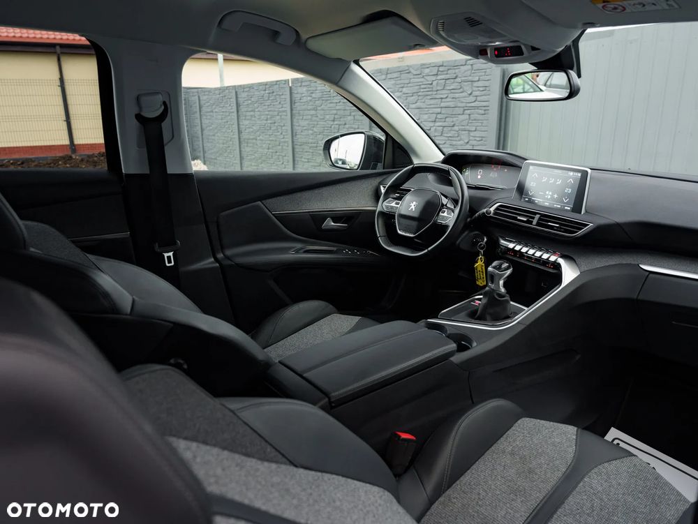 Peugeot 3008 1.5 BlueHDi Allure S&S - 19