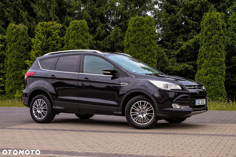 Ford Kuga 2.0 TDCi 2x4 Titanium - 12