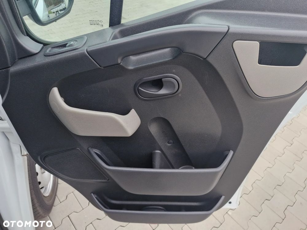 Renault Master - 19