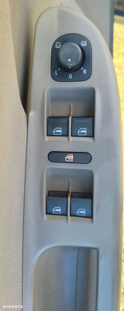 Volkswagen Passat 1.8 TSI Comfortline - 17