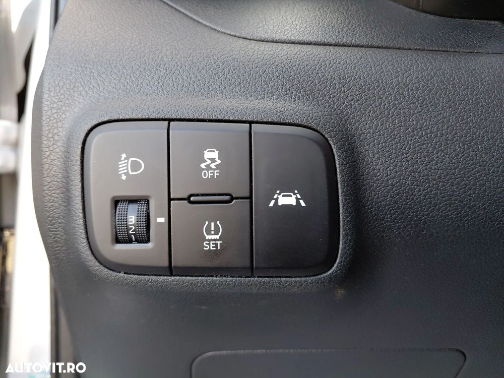 Hyundai i10 1.2 l 84 CP AMT Comfort - 23