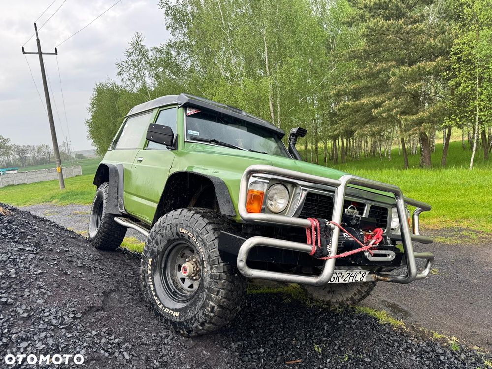 Nissan Patrol 2.8 TD SWB SLX - 12