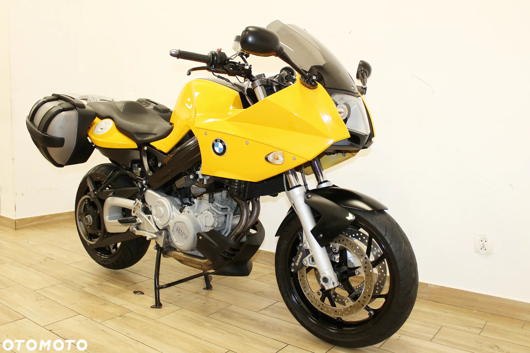 BMW F - 2