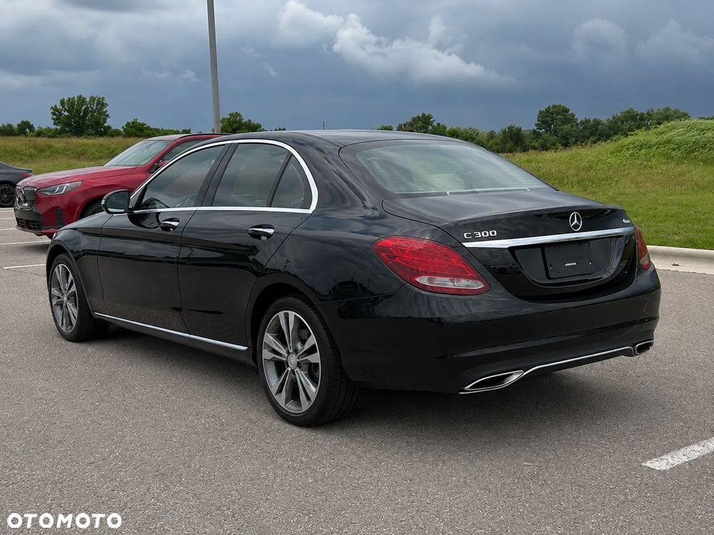 Mercedes-Benz Klasa C 300 7G-TRONIC AMG Line - 6