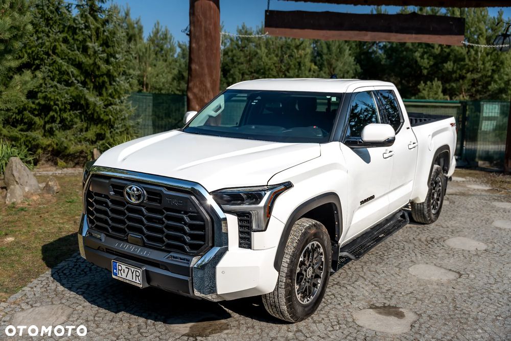 Toyota Tundra - 4