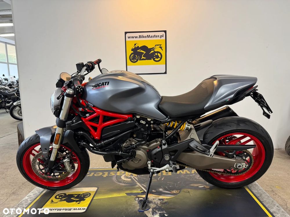 Ducati Monster - 2