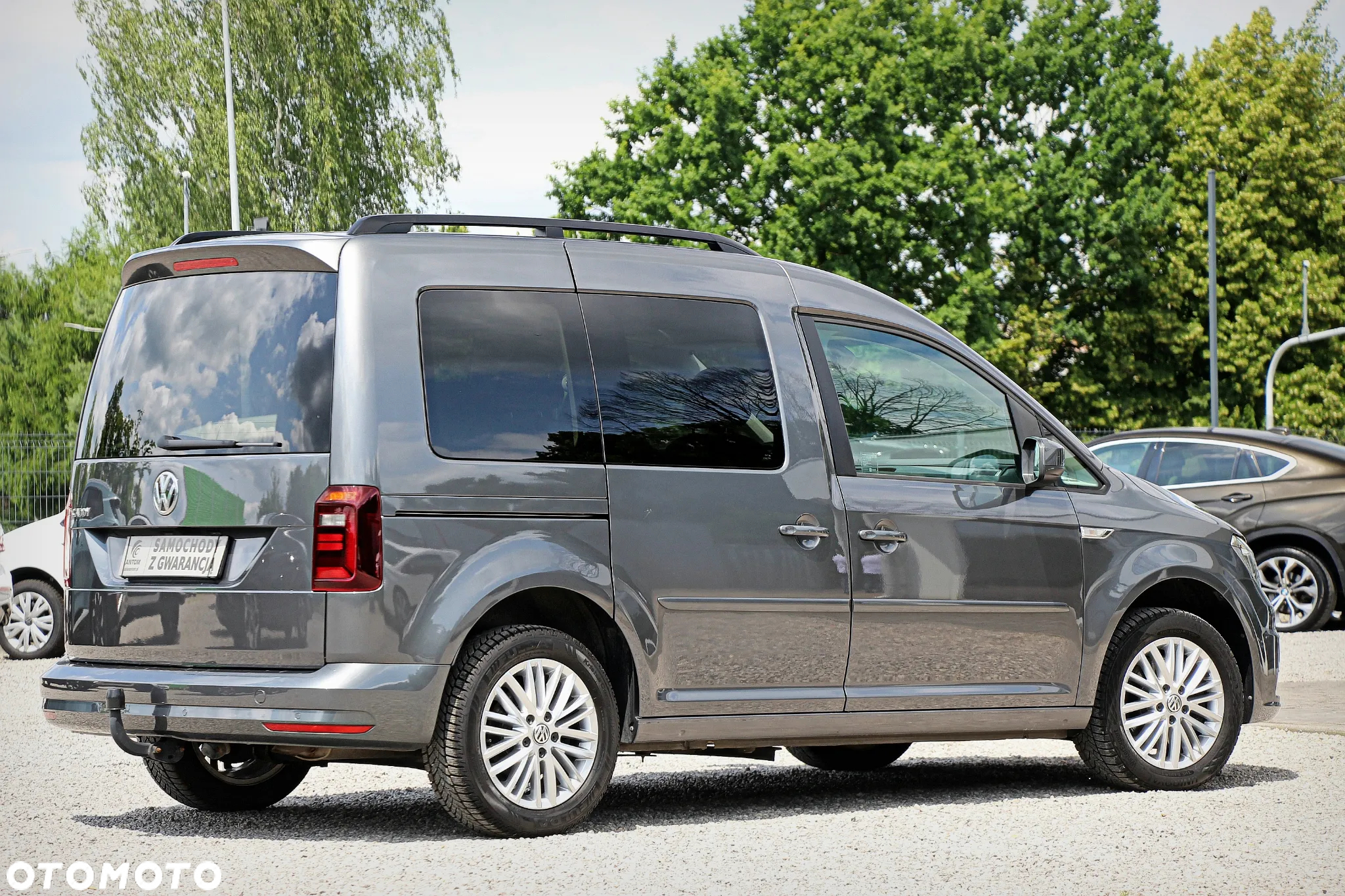 Volkswagen Caddy 2.0 TDI Comfortline DSG - 13