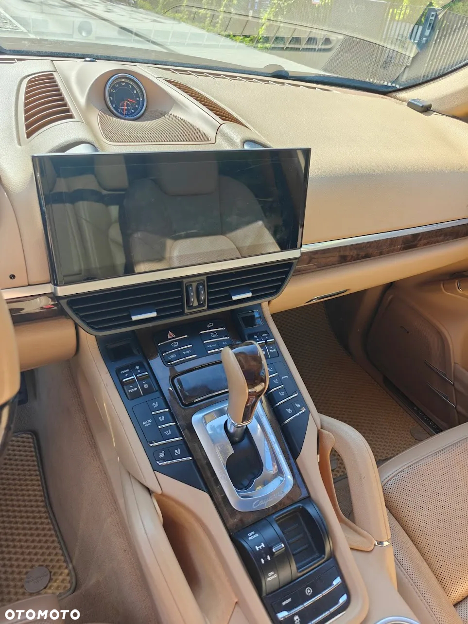 Porsche Cayenne Platinum Edition - 10