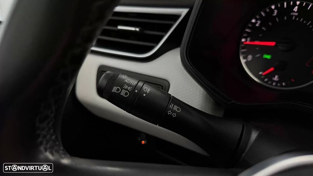 Renault Clio 1.0 TCe Evolution - 23