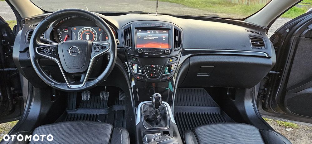 Opel Insignia - 22