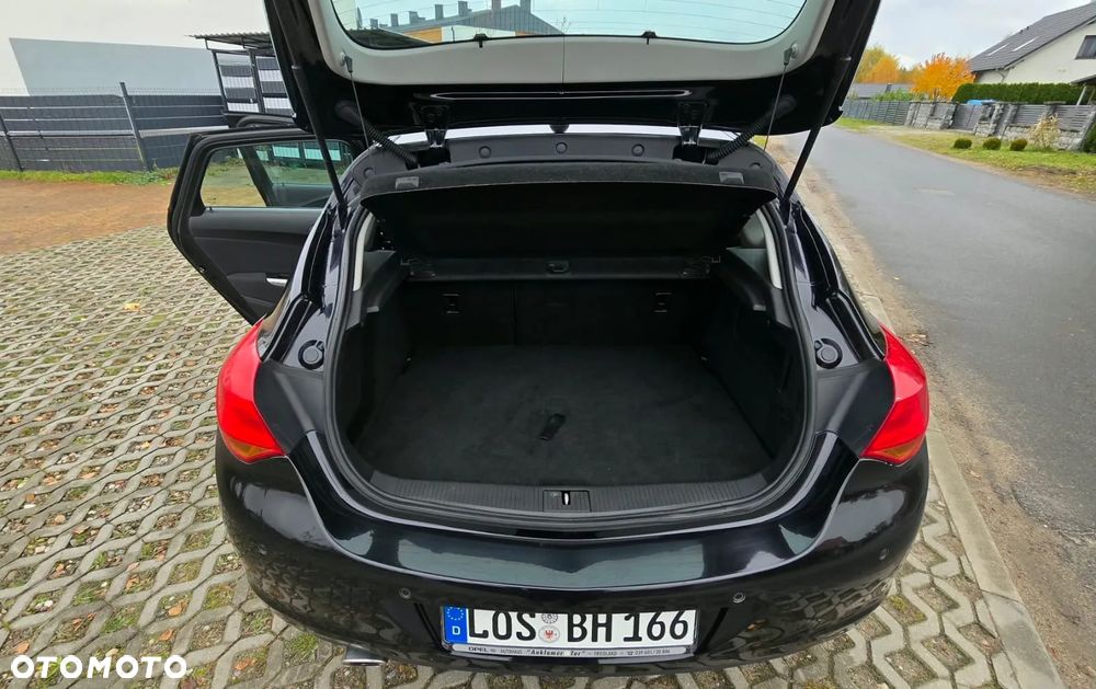 Opel Astra 2.0 CDTI DPF Automatik Design Edition - 14