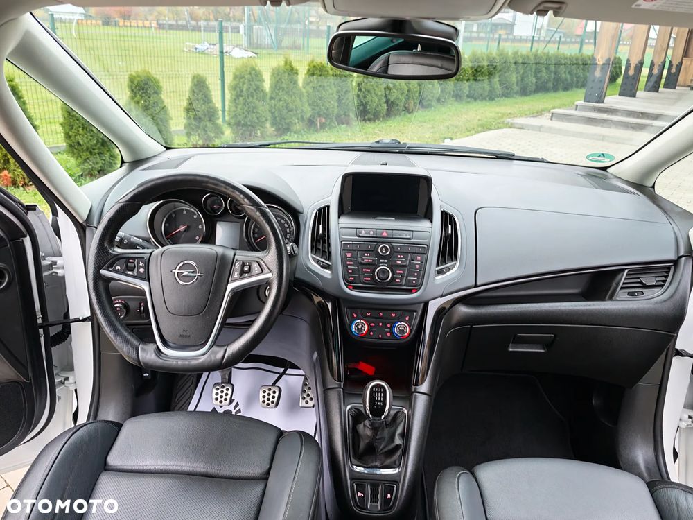 Opel Zafira 2.0 CDTI Cosmo - 24