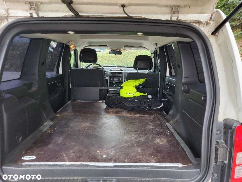 Jeep Cherokee - 8