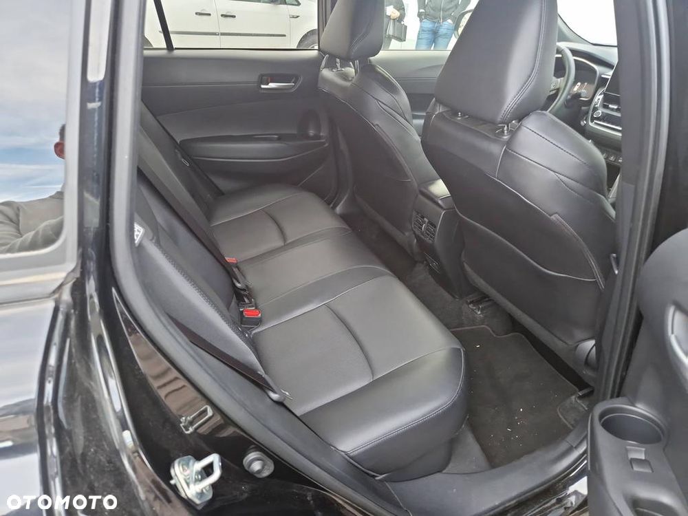 Toyota Corolla Cross - 8