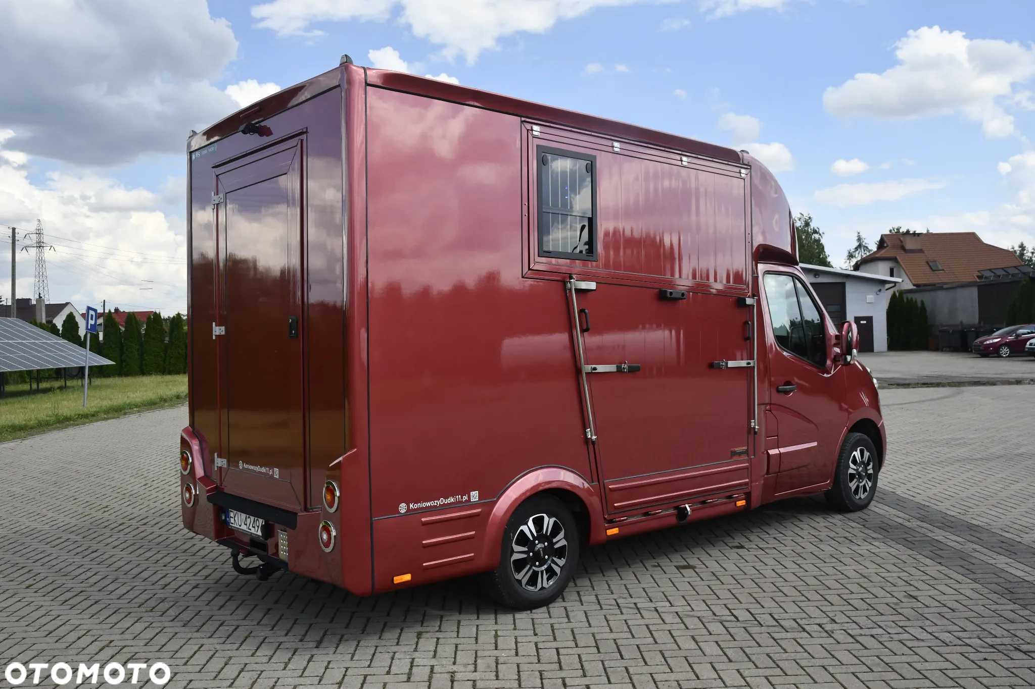 Renault Master Koniowóz - 11