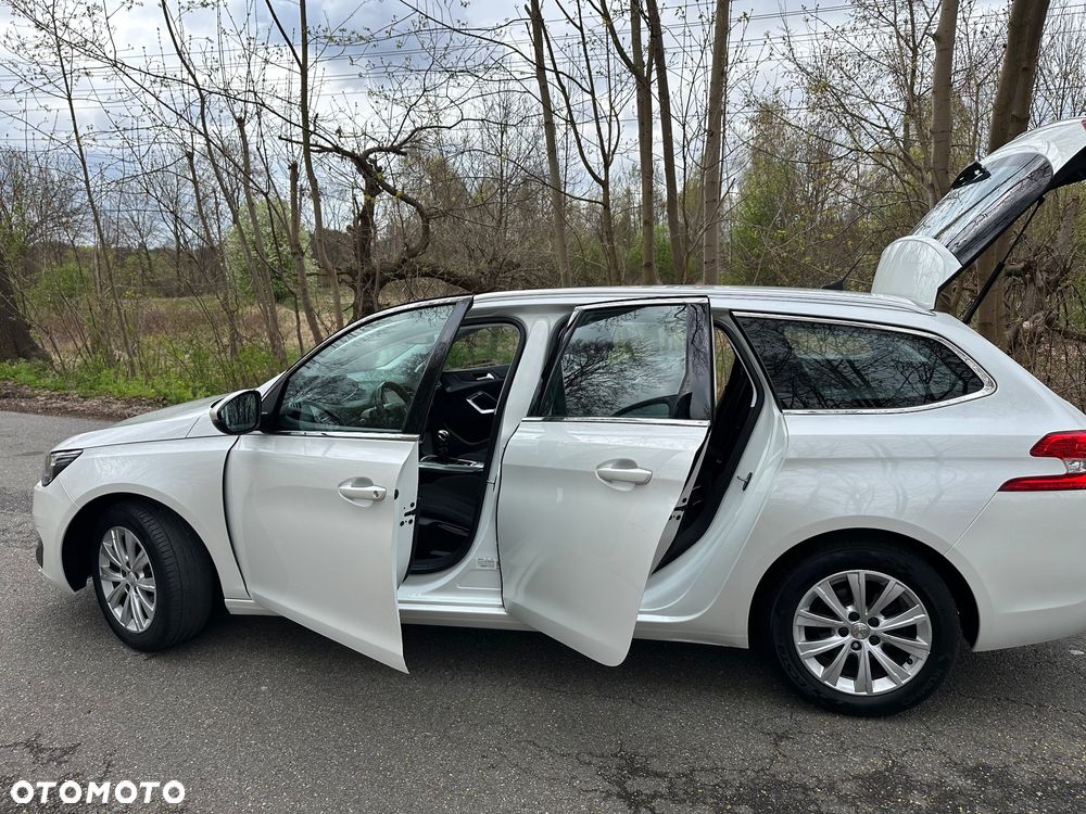 Peugeot 308 PureTech 130 GPF Stop & Start Allure - 18