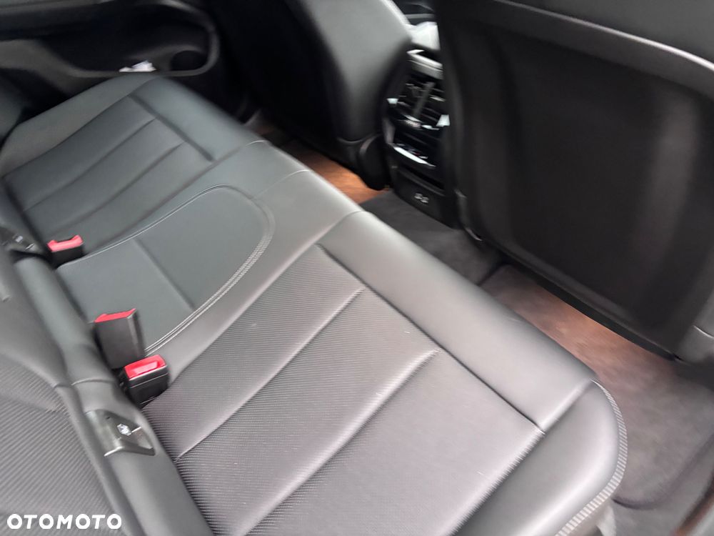 BMW X4 - 26