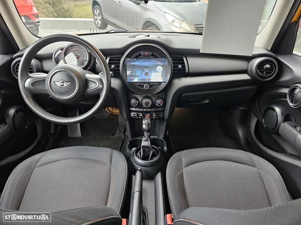 MINI 5 Portas One Auto - 15