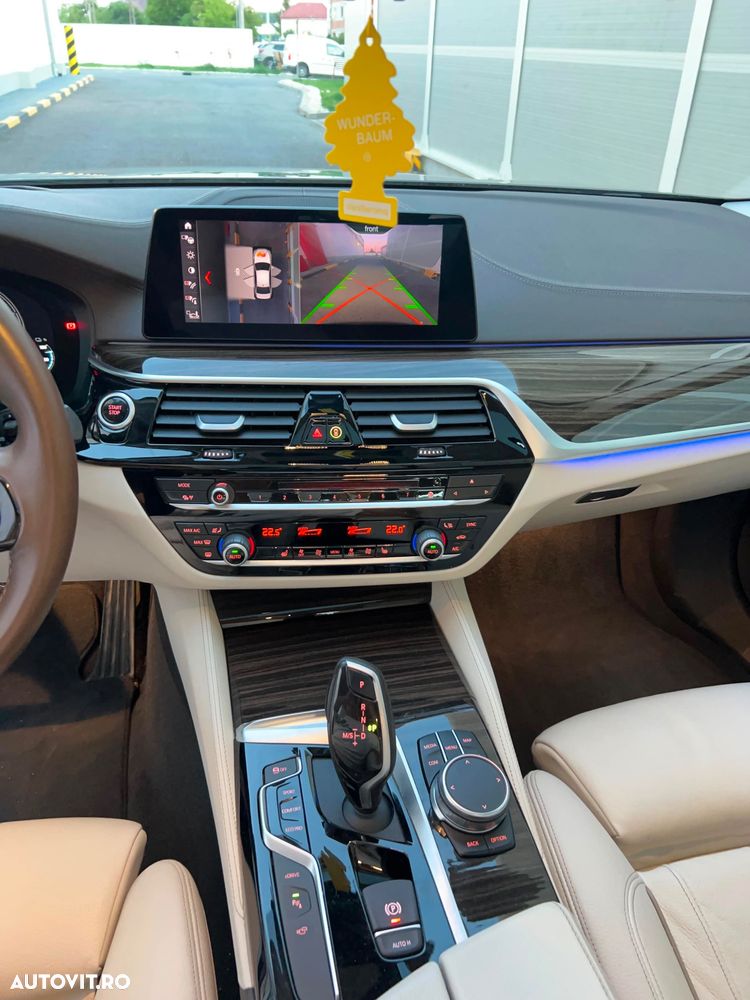 BMW 5 Series 2019 — imagine 9