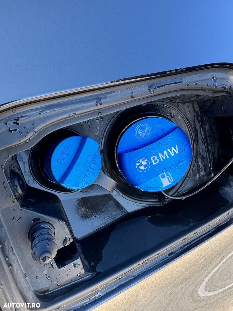 BMW Seria 5 525d xDrive AT - 12