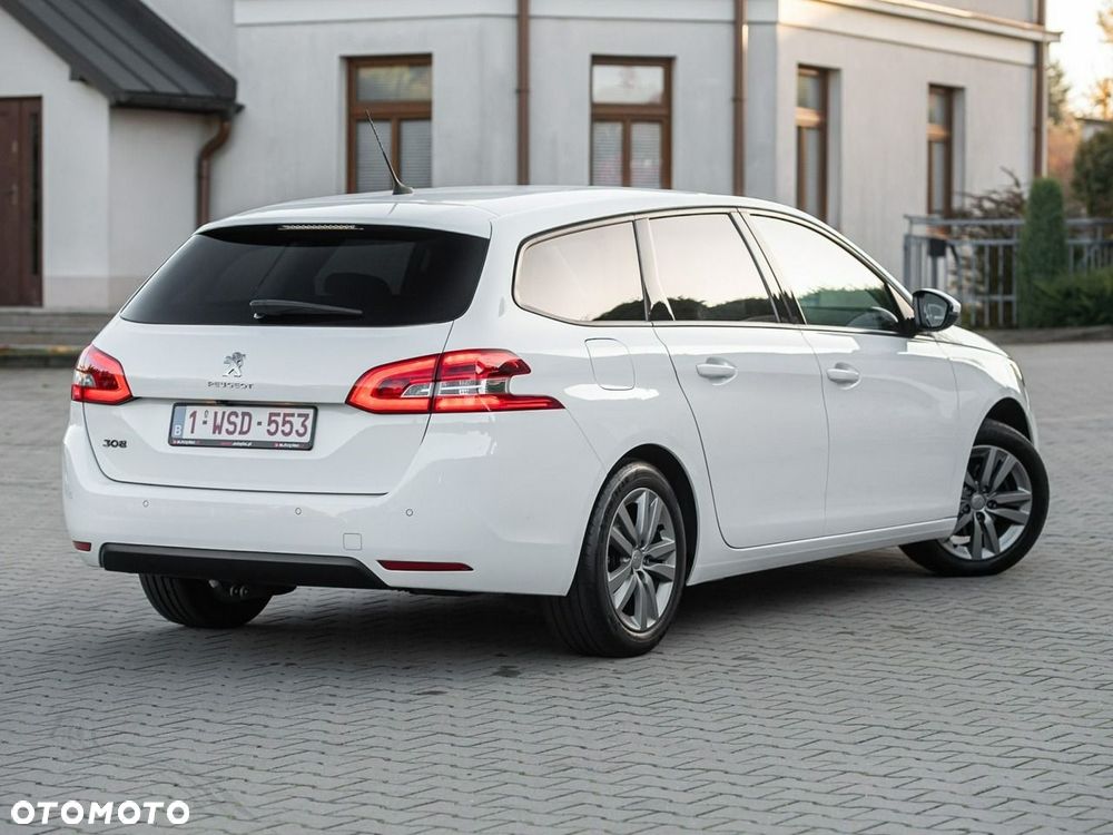 Peugeot 308 1.5 BlueHDi Allure Pack S&S - 17