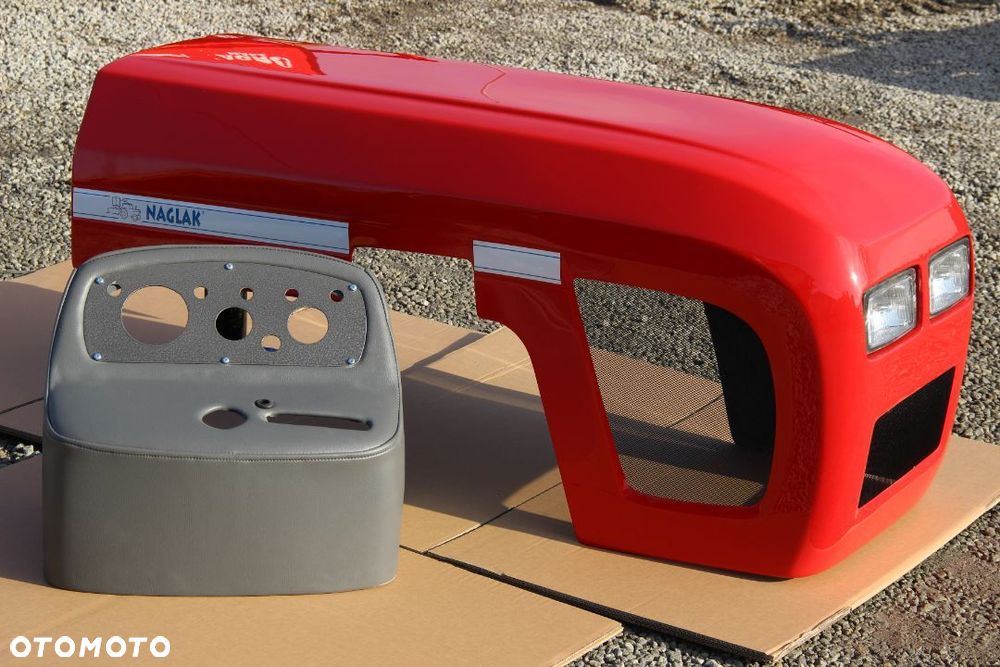 Maska ciągnikowa C- 360-3P C360 3P Naglak z pulpitem maska do ciągnika - 4