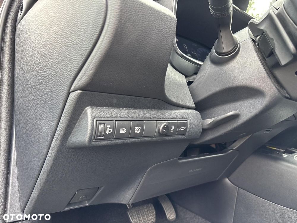 Toyota Corolla 2.0 Hybrid Style - 22