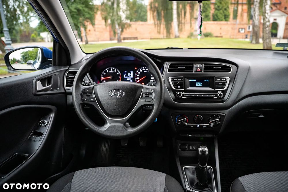 Hyundai i20 - 23