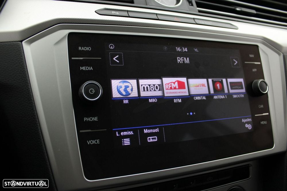 VW Passat Variant 1.6 TDI Confortline - 14