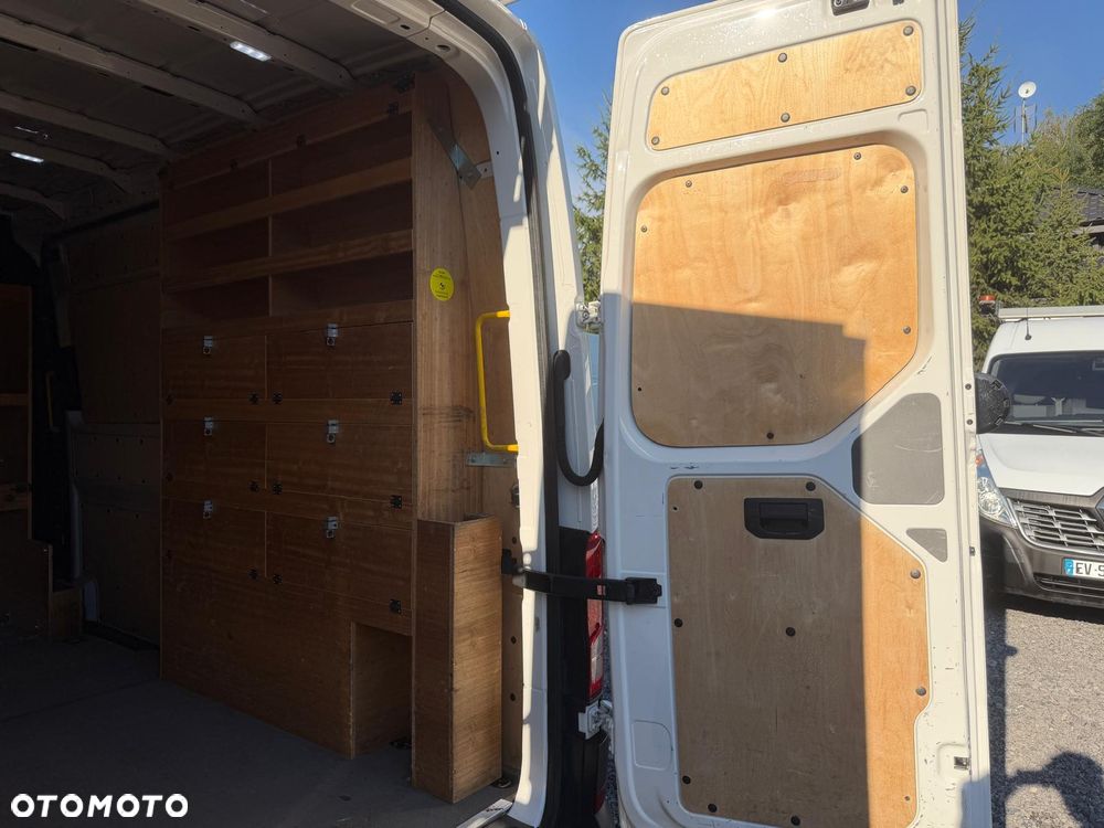 Volkswagen Crafter / L3H3 / 2.0 177KM /  AUTOMAT / NAJBOGATSZA WERSJA / TABLET / NAVI / SKÓRA / FV23% - 22