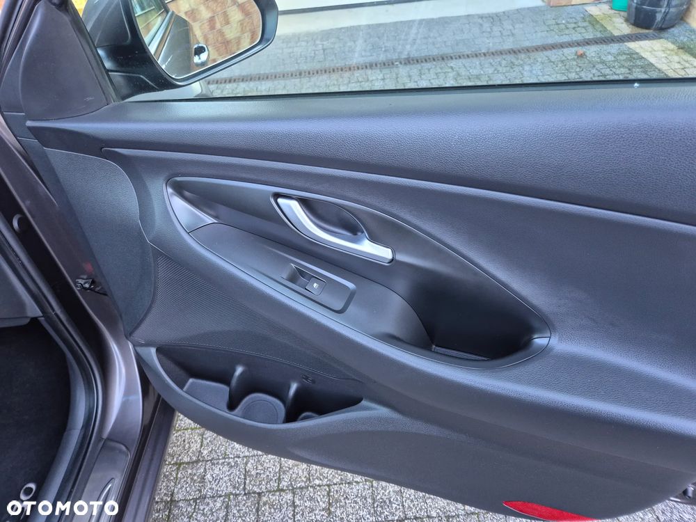 Hyundai i30 1.6 CRDI Premium - 28