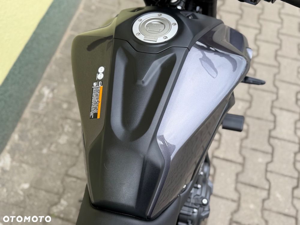 Yamaha MT - 16