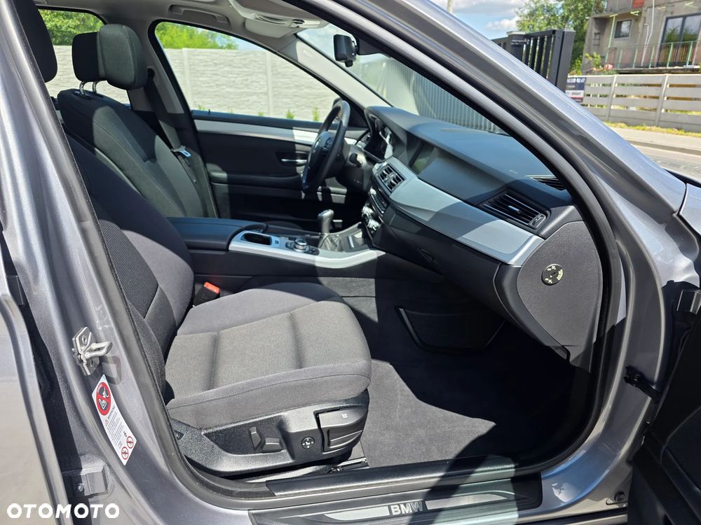 BMW Seria 5 520d - 6