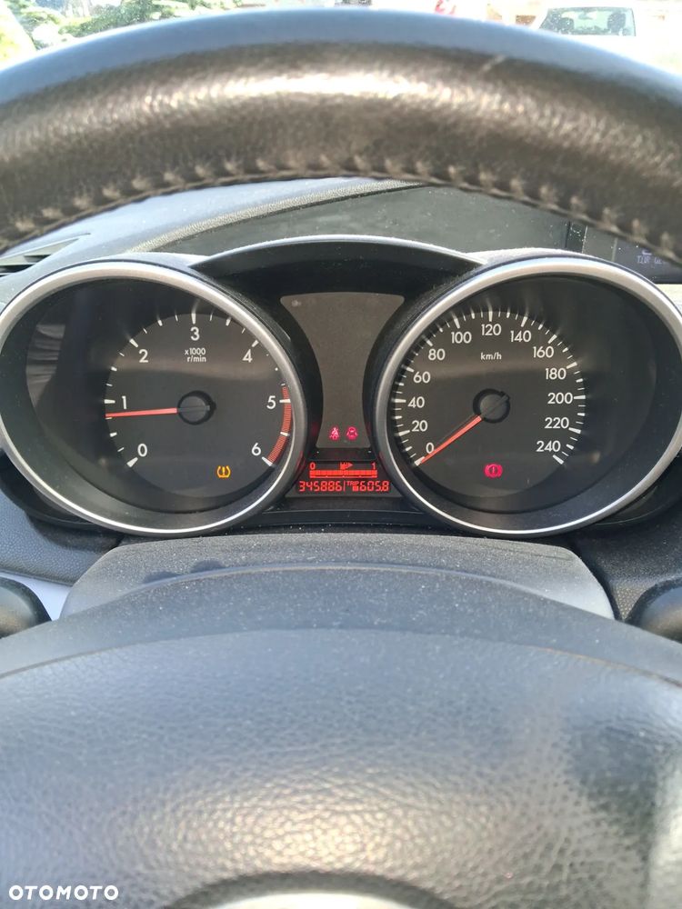 Mazda 3 1.6 CD Exclusive + - 15