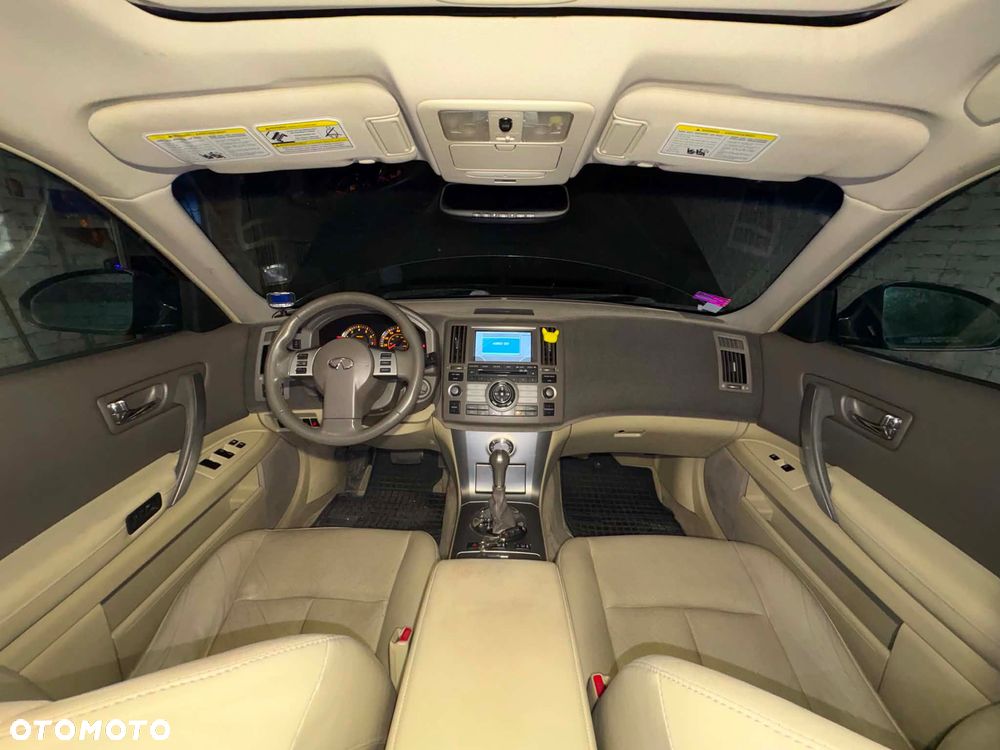 Infiniti FX - 9