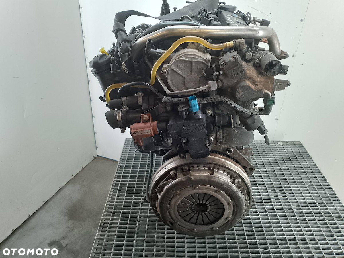 SILNIK VOLVO V50 D4204T 2.0 D - 6
