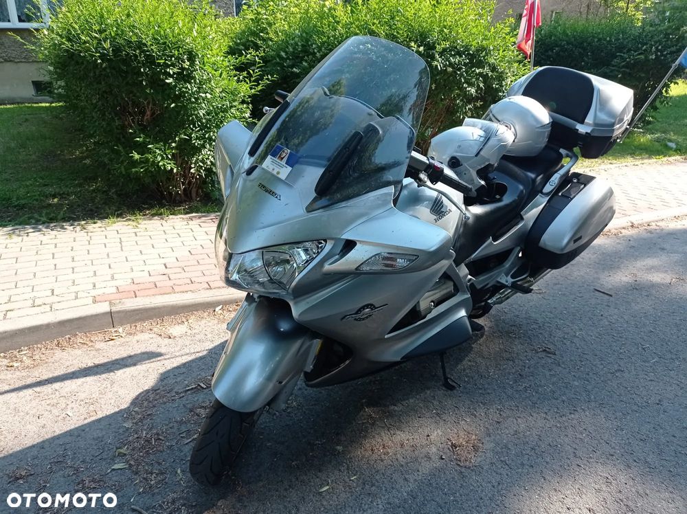 Honda ST - 2